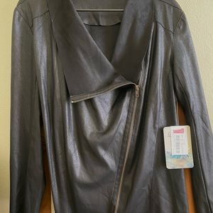 Dillards blazer jacket, still with tags.